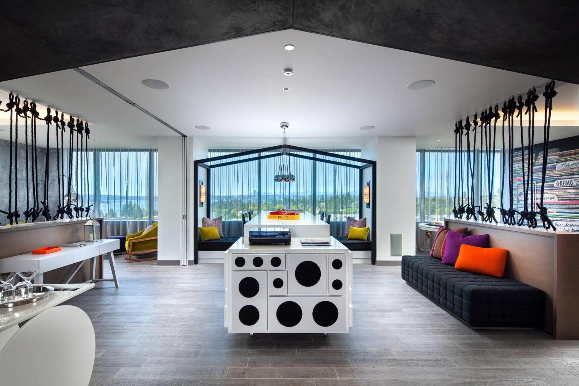 Photo of the whole room