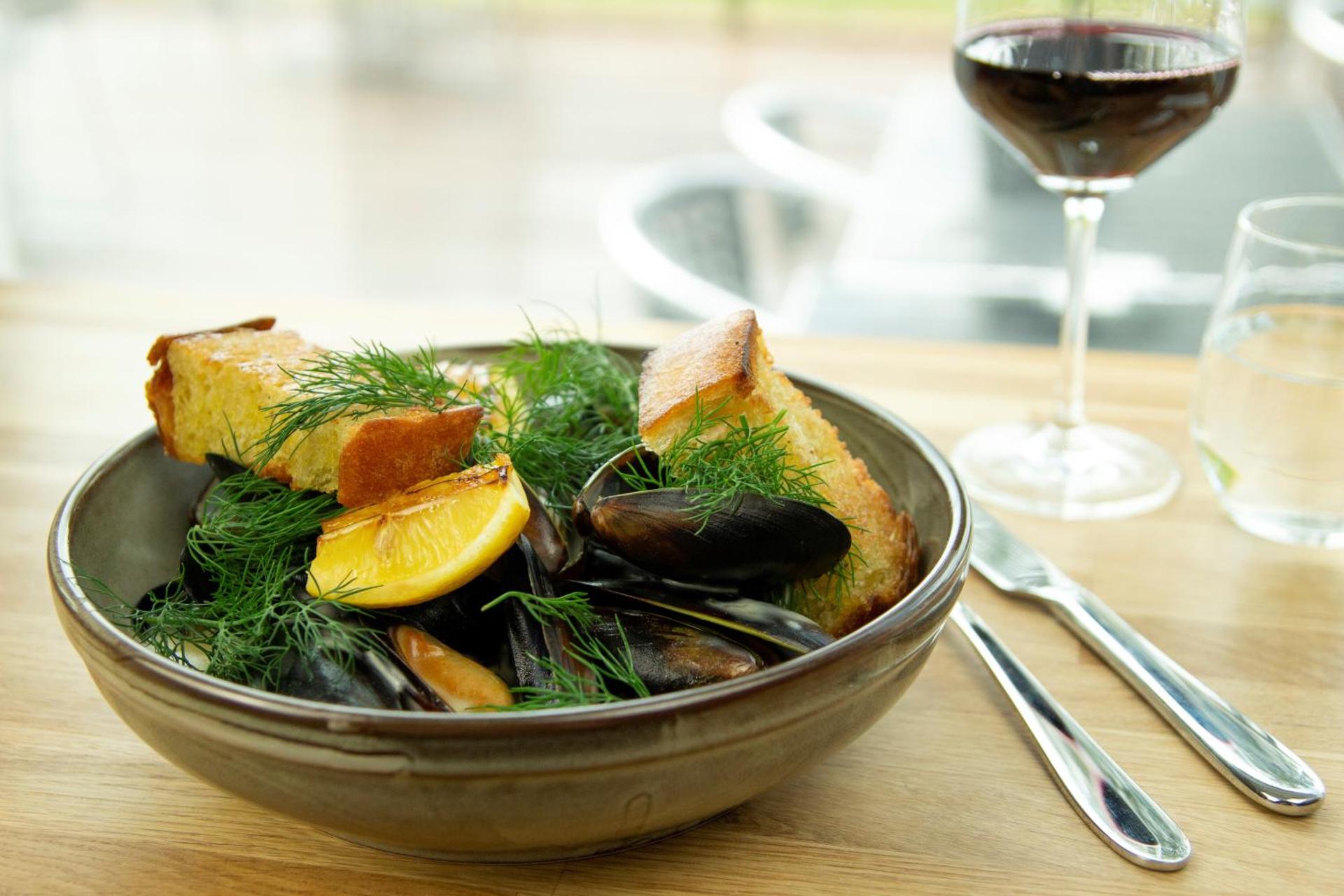 Restaurant/places to eat