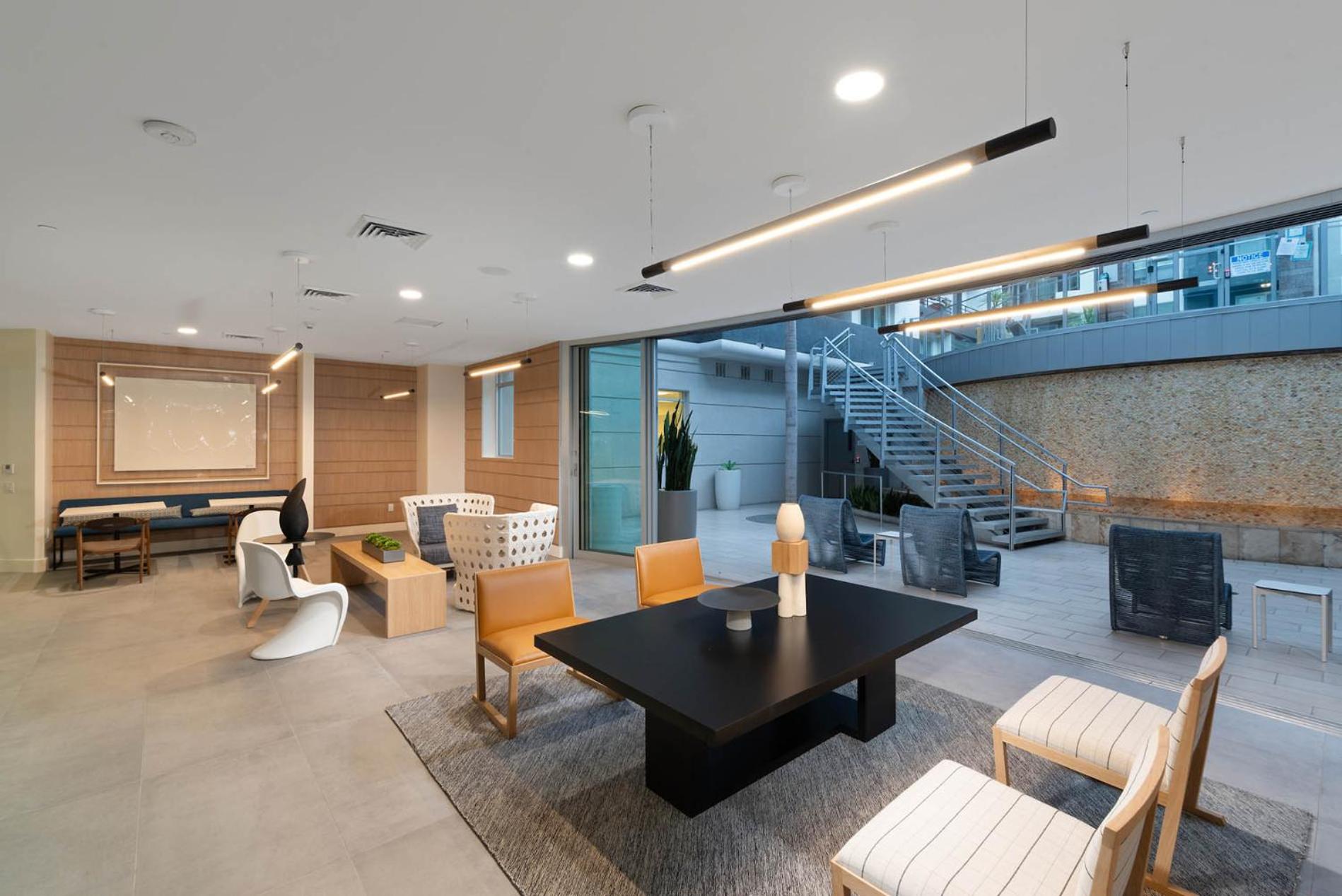 Communal lounge/ TV room