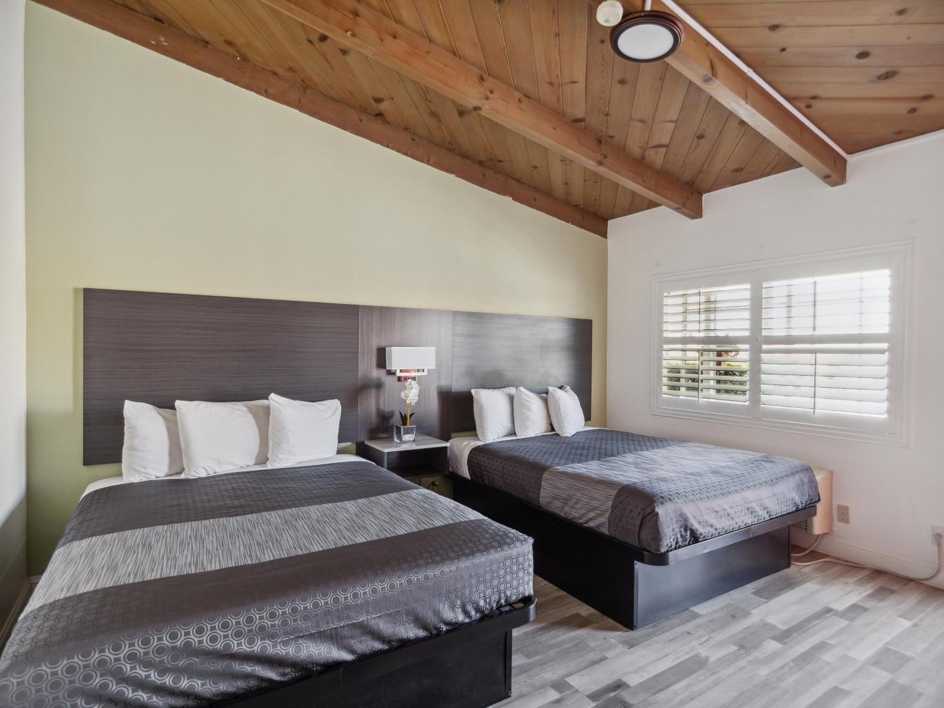 Discovery Inn Monterey Bay