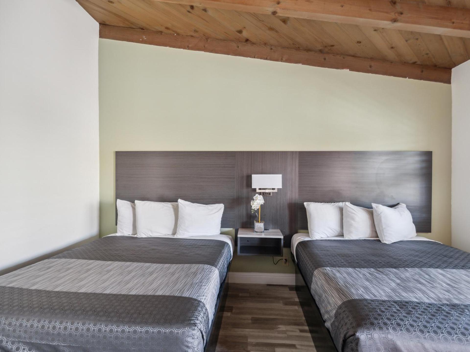 Discovery Inn Monterey Bay