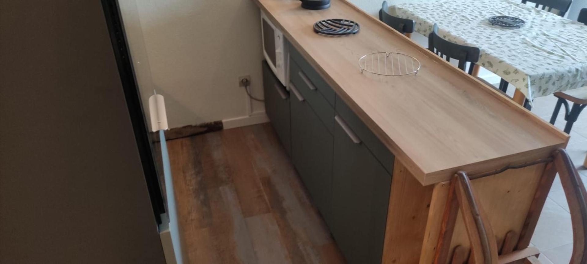 Studio avec vue panoramique sur la montagne