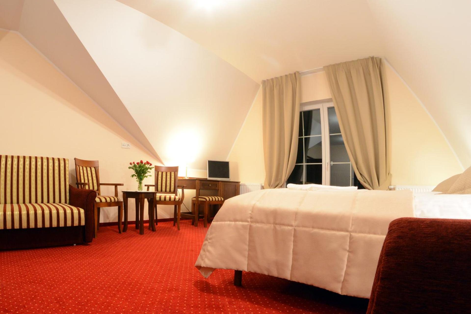 Photo of the whole room