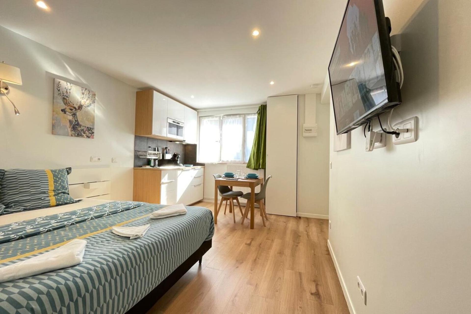 M4 Coeur Massy RER BC 600m - Orly20 min