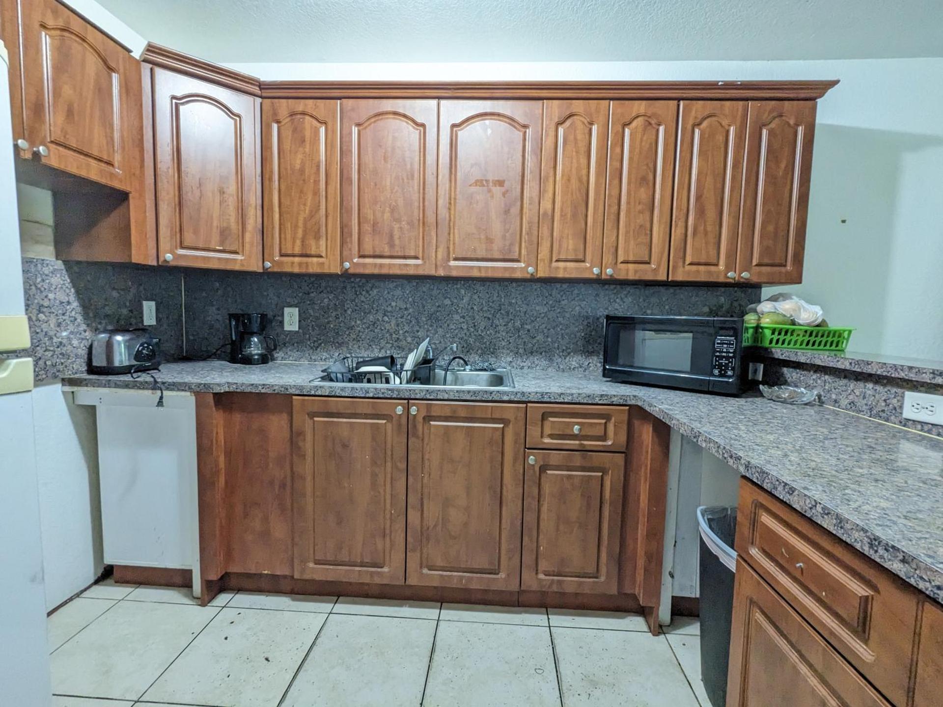 Kitchen or kitchenette