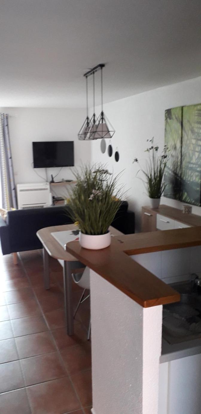 Charmante villa dans village naturiste