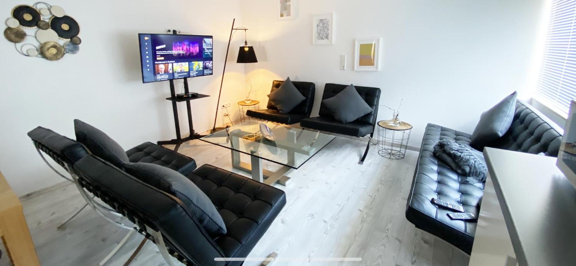 Communal lounge/ TV room