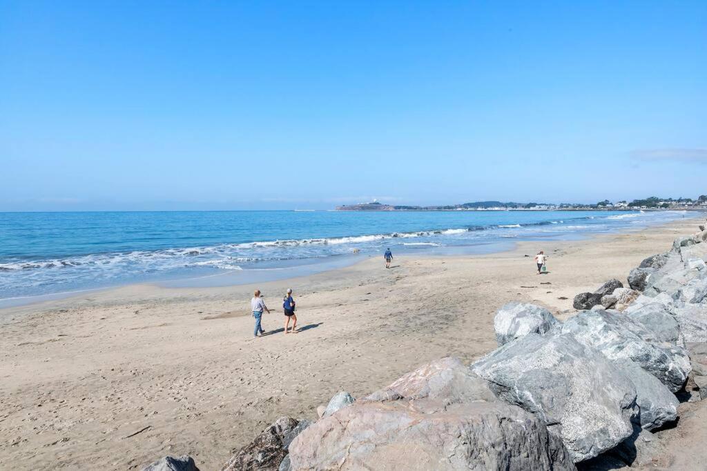 Fabulous Beach Get Away - Brand New Beach House