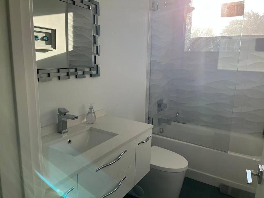 Fabulous Beach Get Away - Brand New Beach House