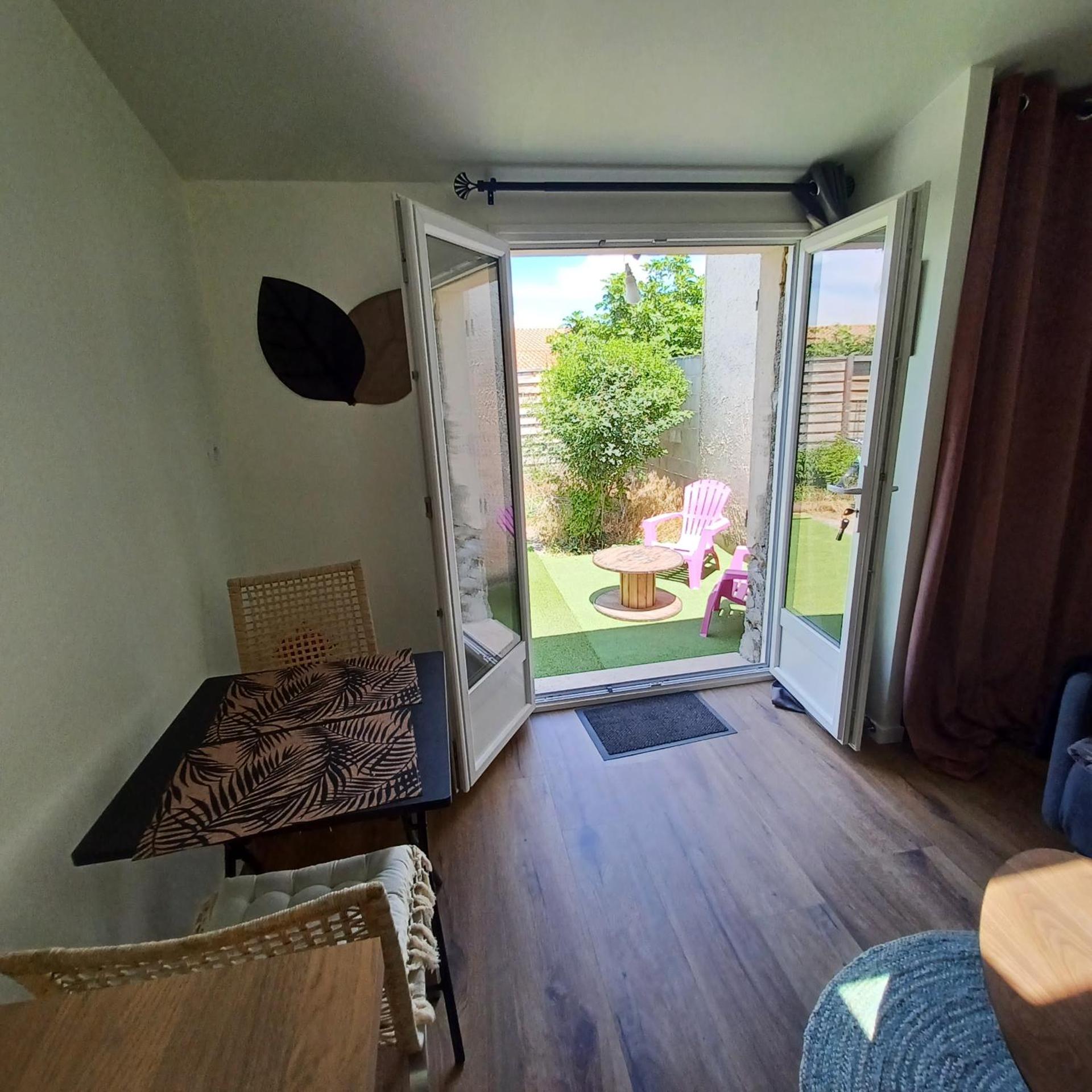 Petit cocon avec terrasse