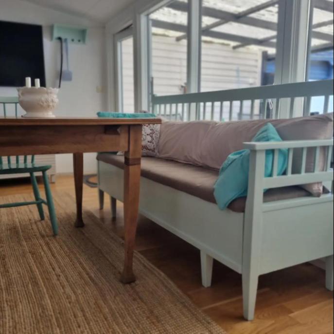 Real holiday feeling next to beach and restaurant