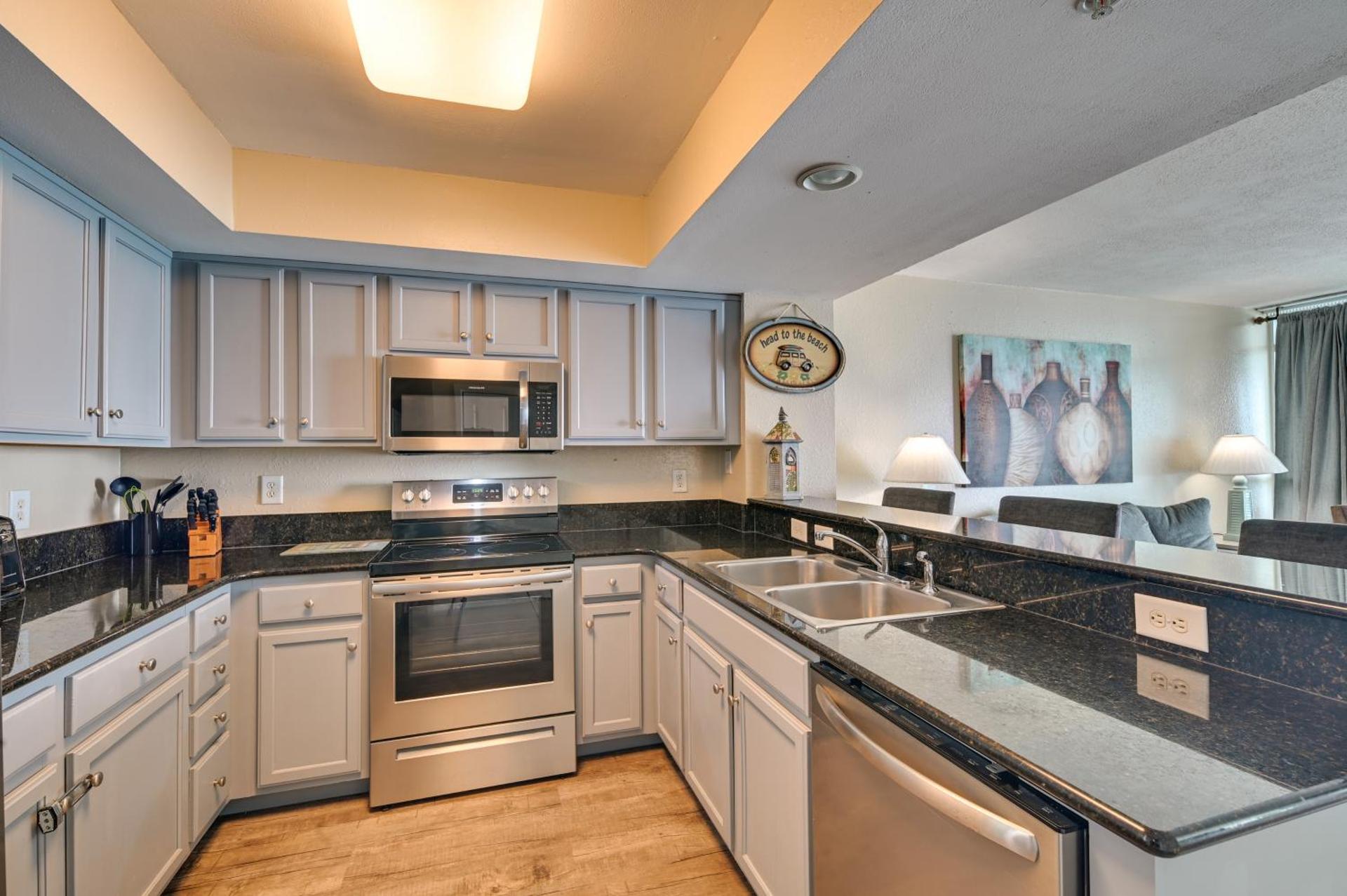 Oceanfront Myrtle Beach Condo with Pools and Hot Tubs