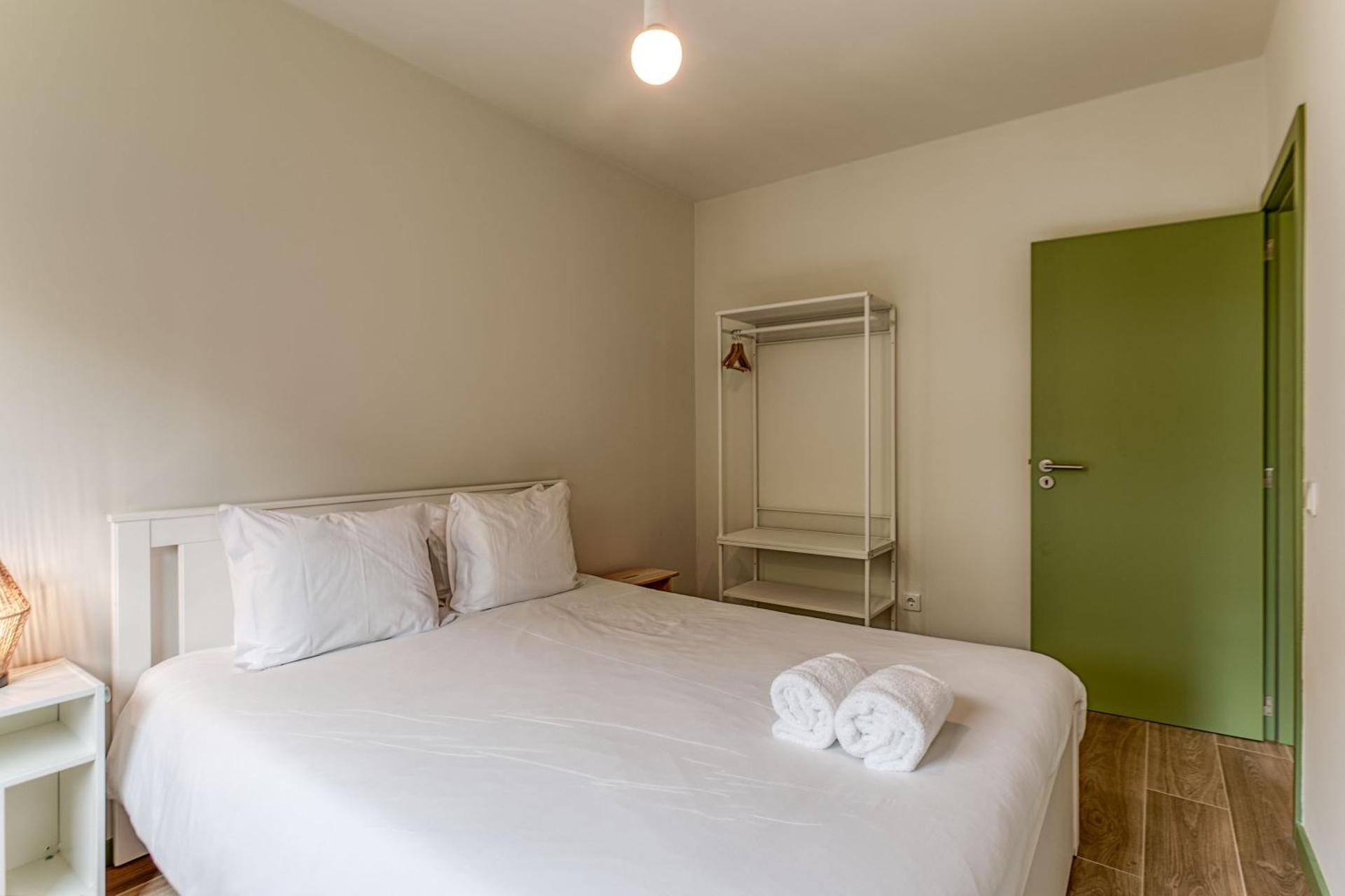 Travel and Live Apartments