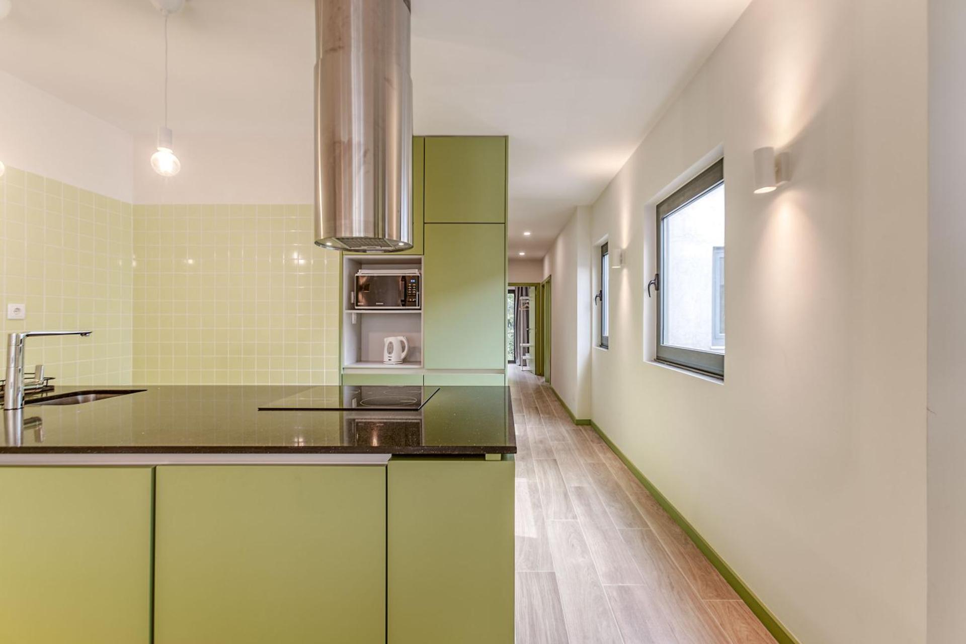 Travel and Live Apartments