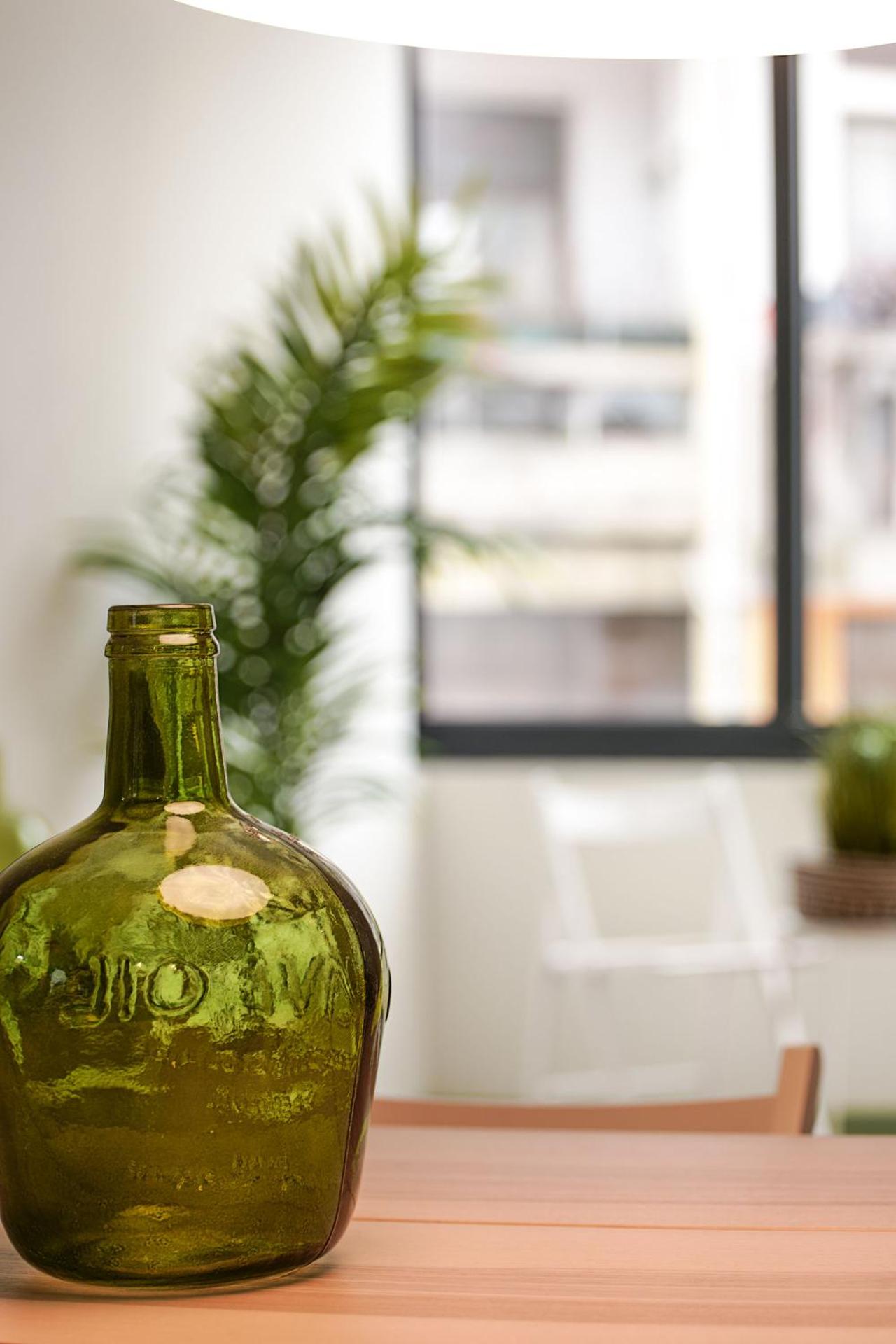 Travel and Live Apartments