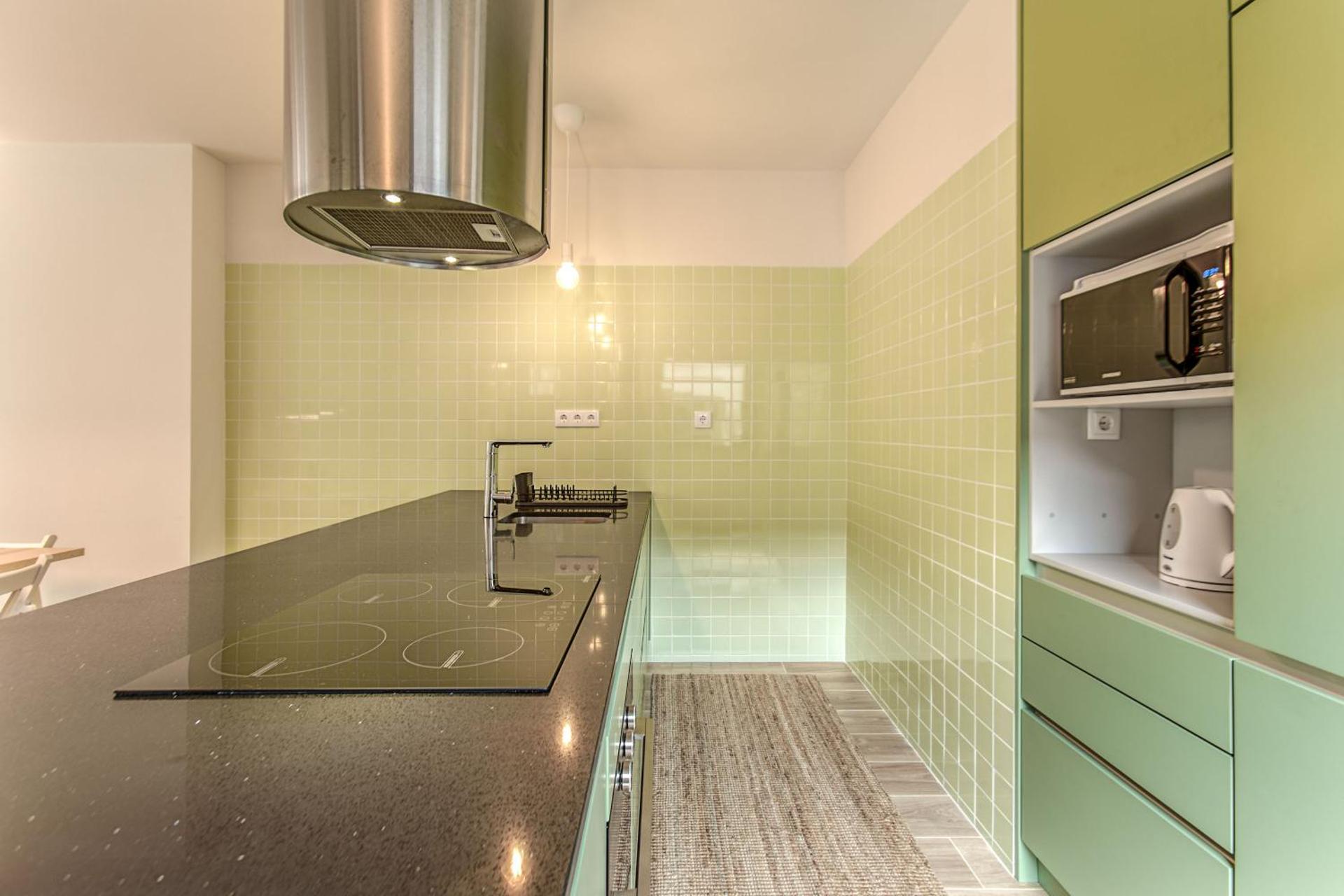 Travel and Live Apartments