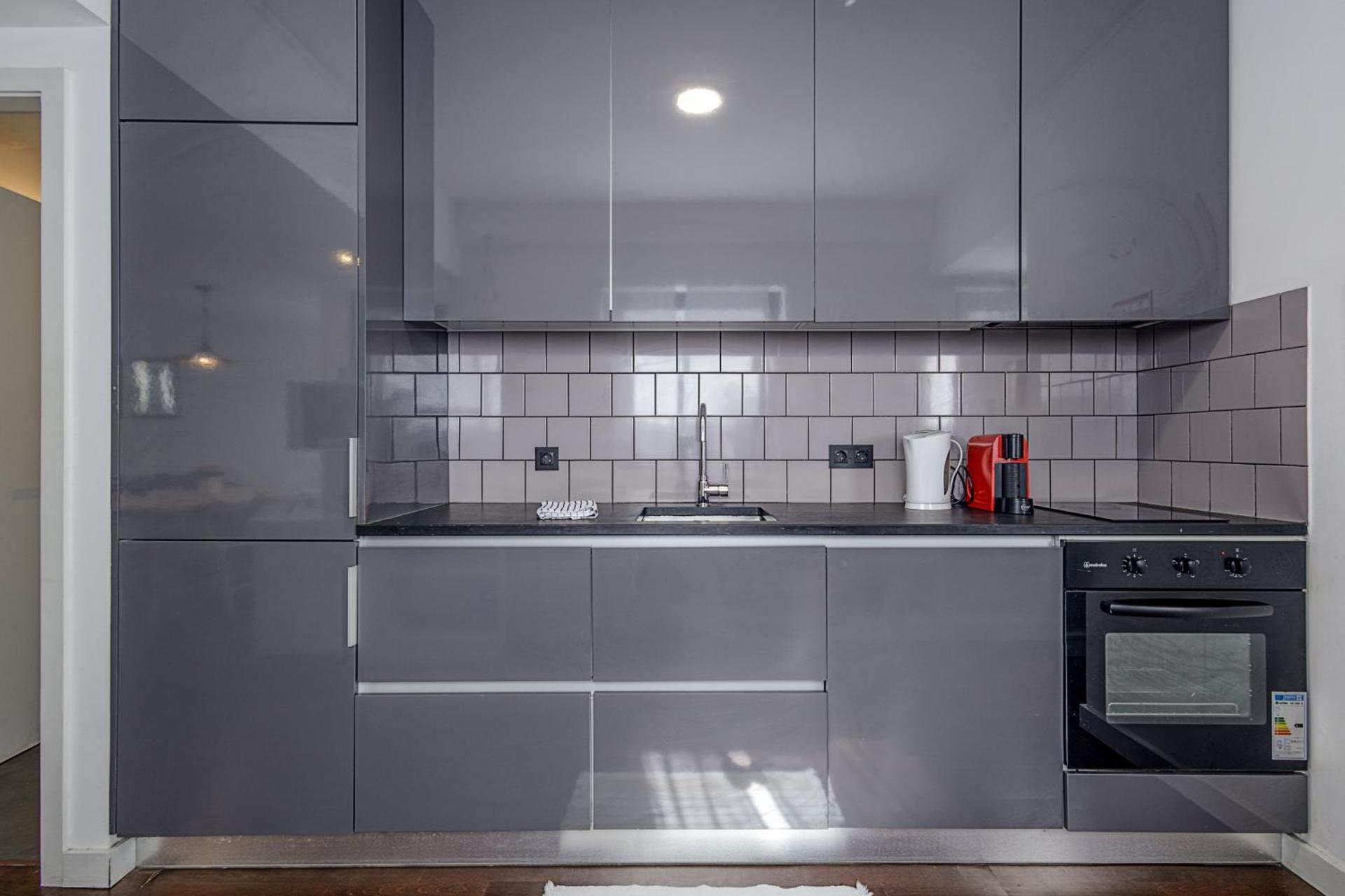 Travel and Live Apartments