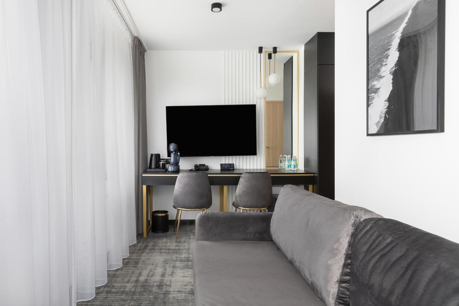 Photo of the whole room