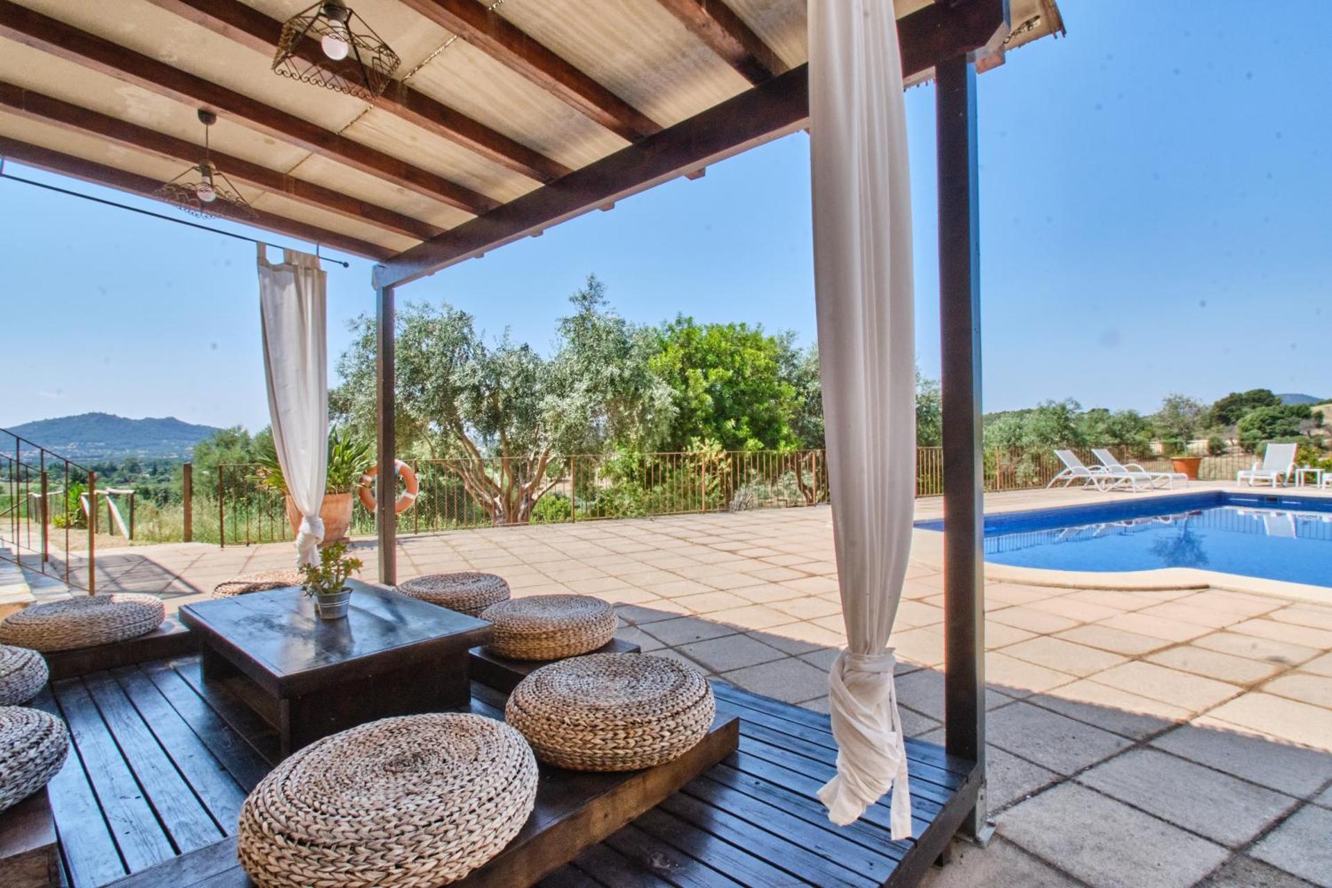 Casa de Can Riera con Piscina Comunitaria