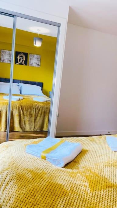 2 Bed Apartment with Free Parking