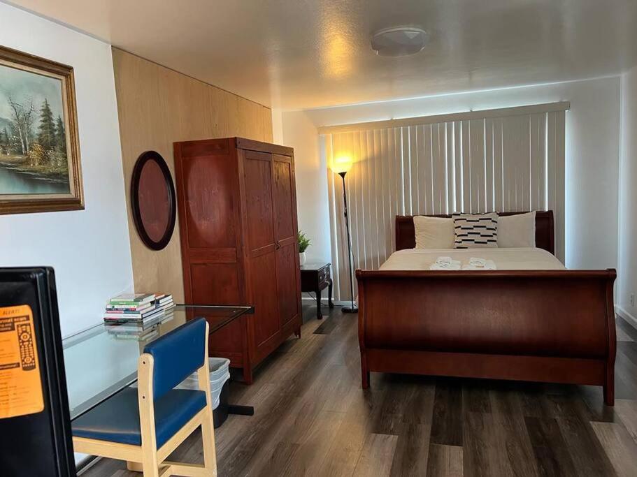 Affordable Private Rooms with Shared Bath Kitchen near SFO (SA)