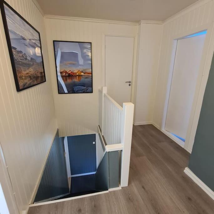 Koselig hus med hage i Herøy på Sunnmøre.