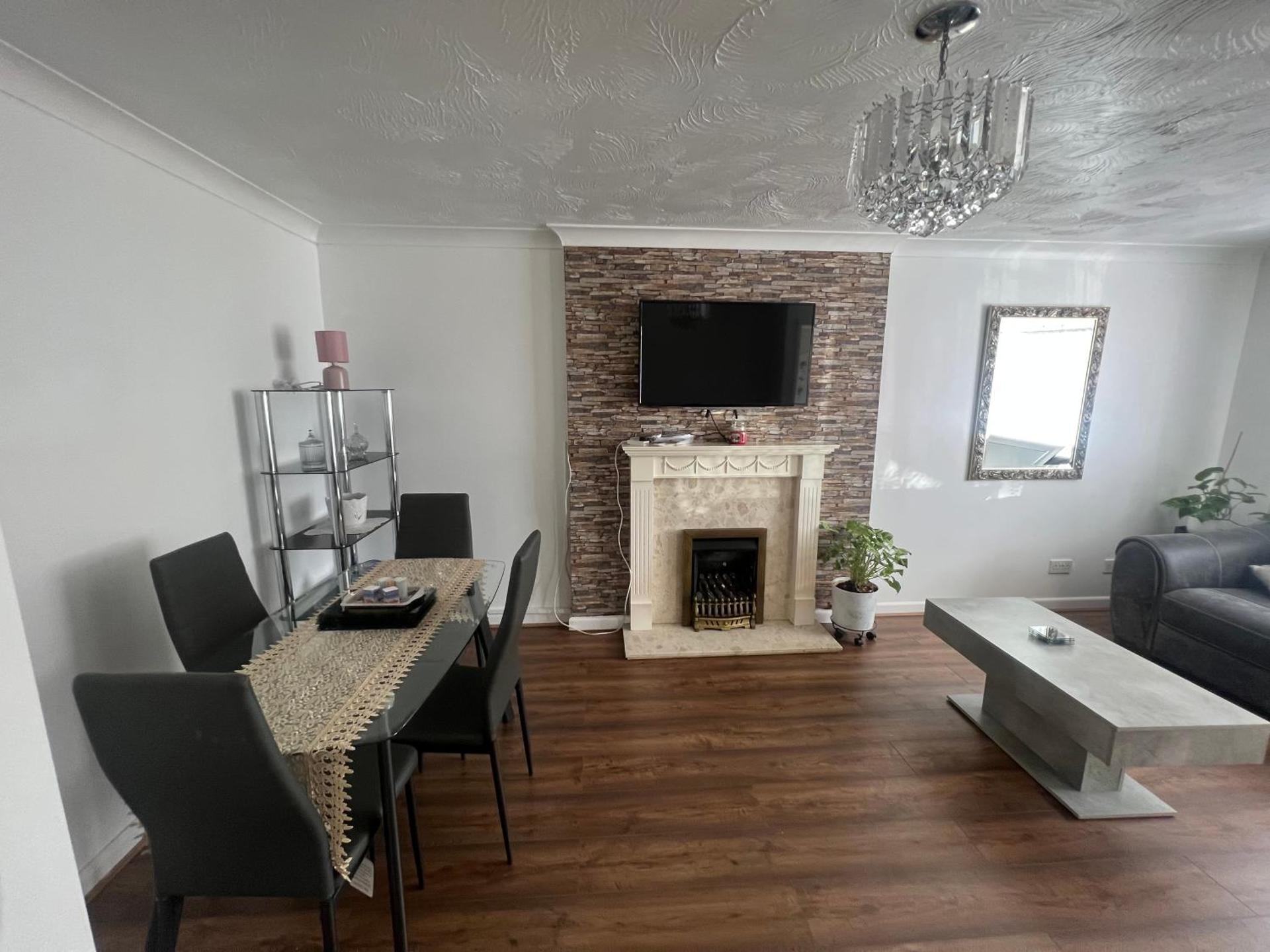 Communal lounge/ TV room