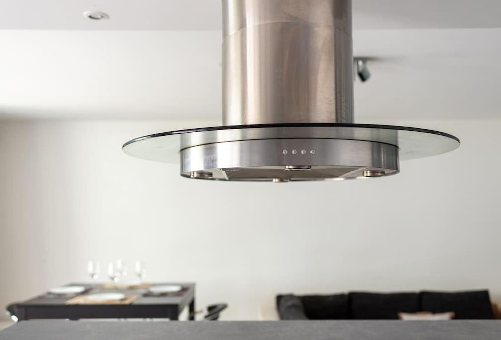 T3 Terrasse + parking - proche Aéroport et MEET