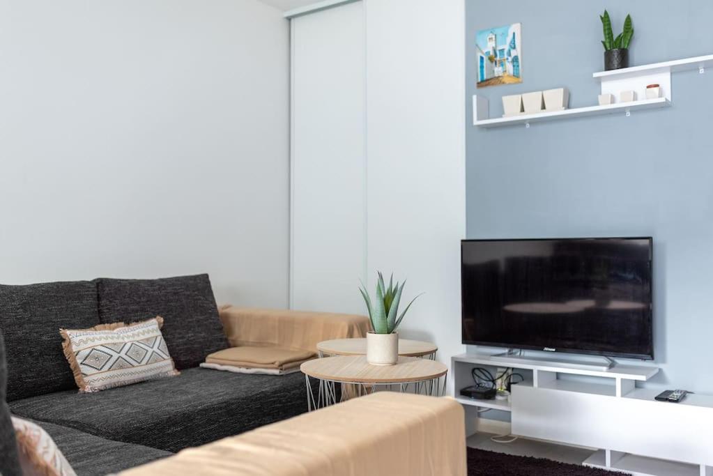 T3 Terrasse + parking - proche Aéroport et MEET