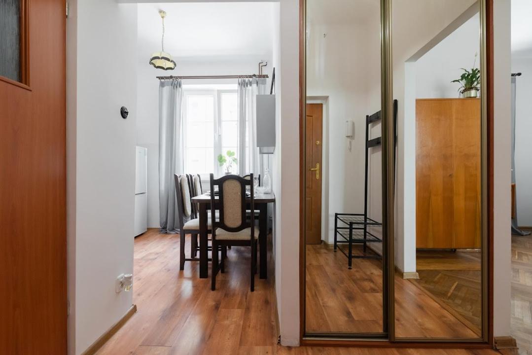 APARTAMENT VINTAGE parter