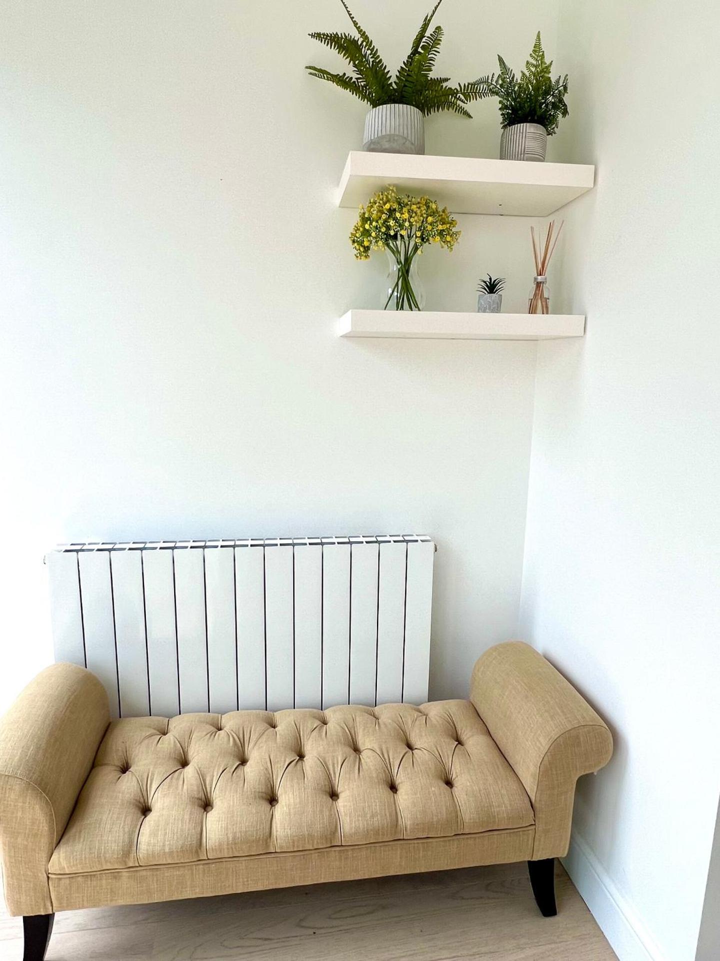 Beautiful 5-bedroom private house in quiet London street 2 minutes from station