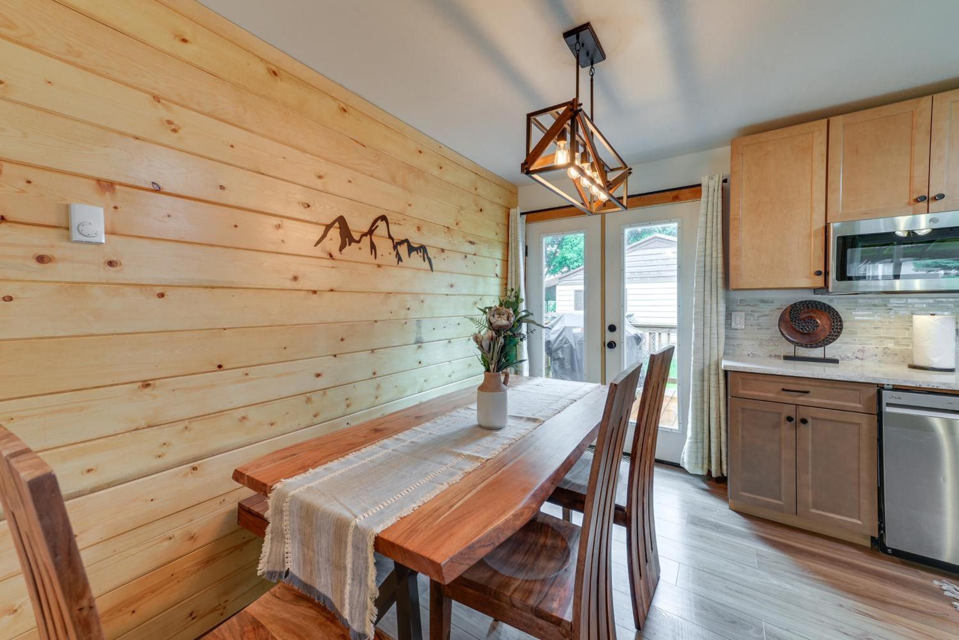 Teton Valley Getaway Fenced Yard, Grill