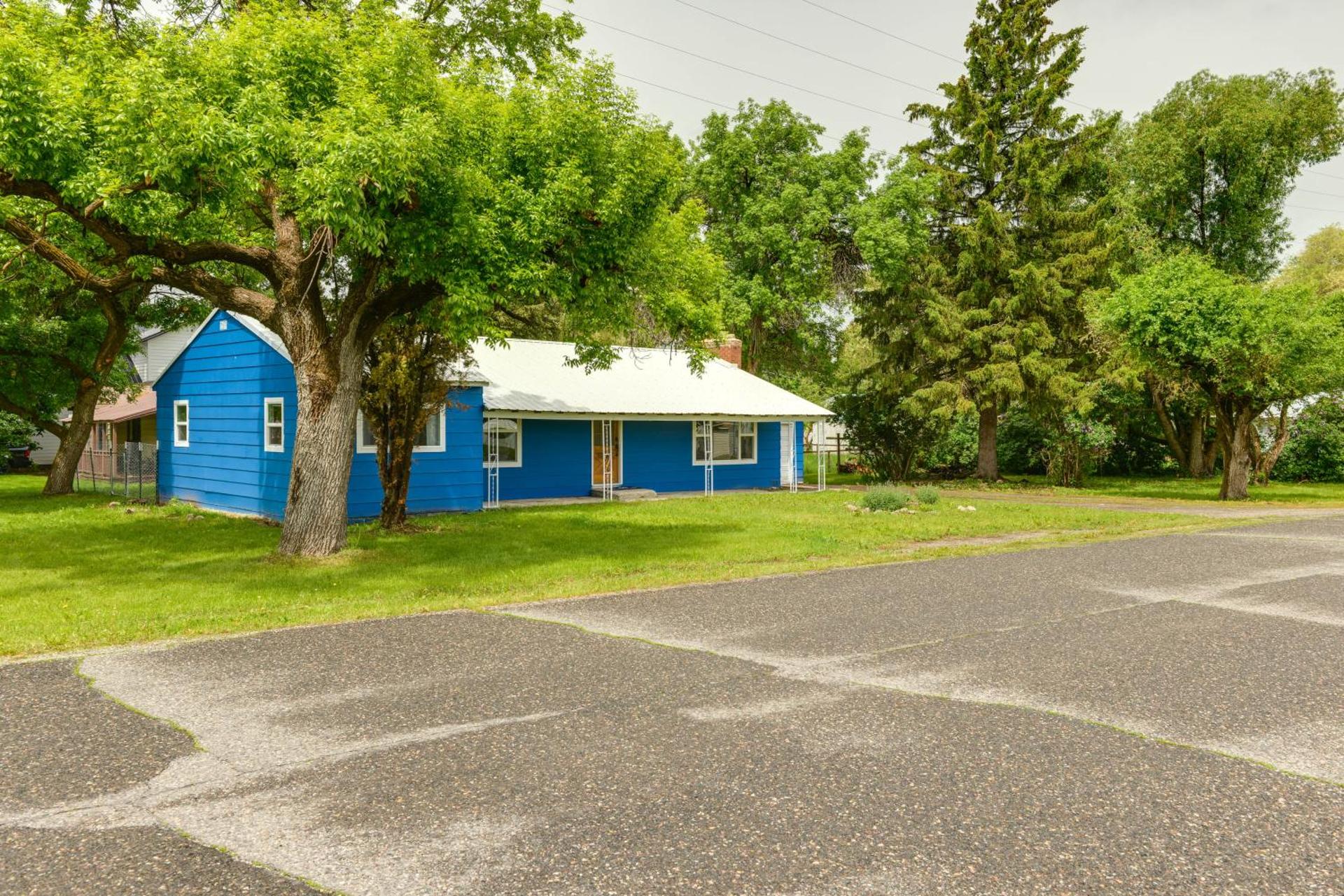 Teton Valley Getaway Fenced Yard, Grill
