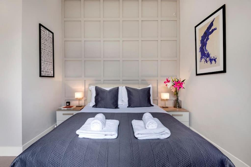 Contemporary Clapham Living