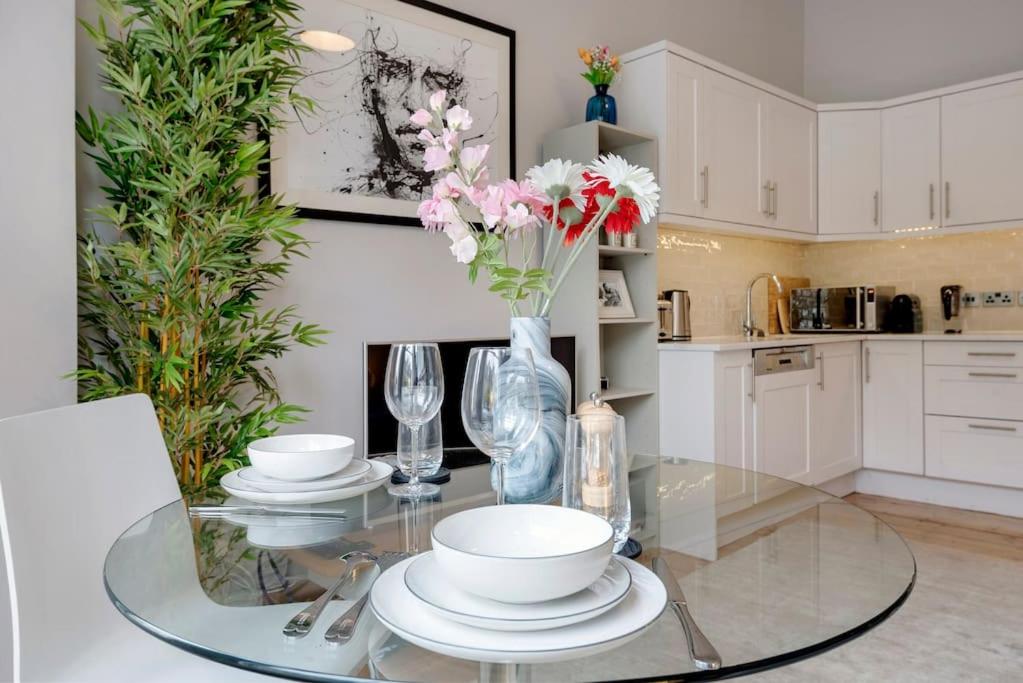 Contemporary Clapham Living