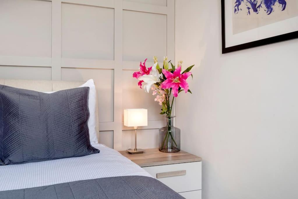 Contemporary Clapham Living