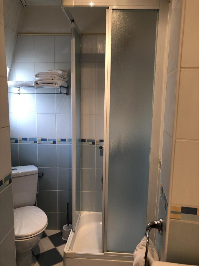 Double Room (1 Adult + 1 Child)