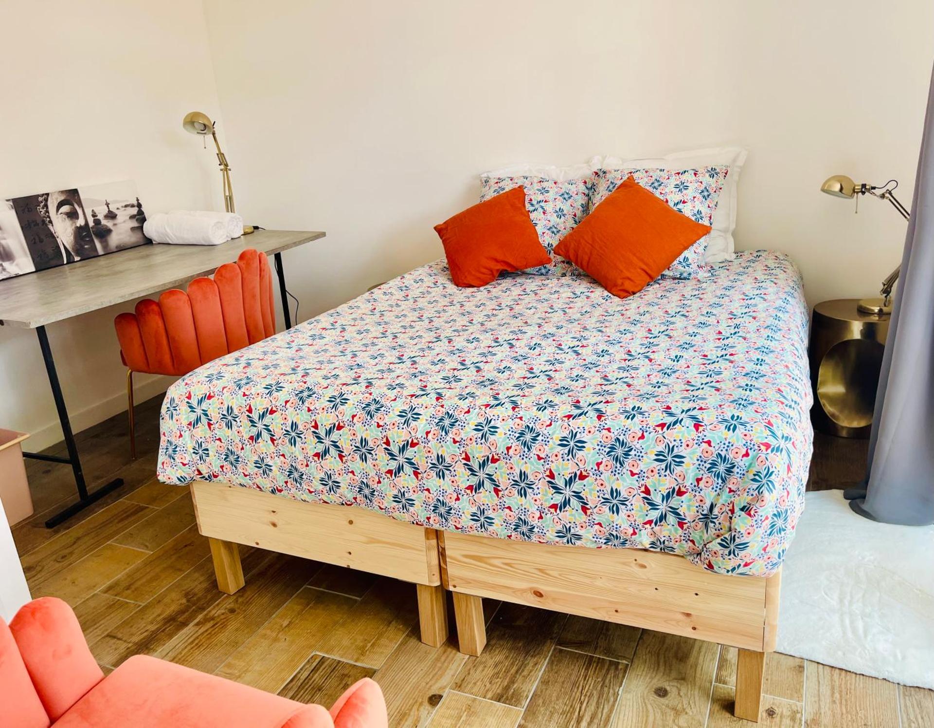 Aux Tourelles 1888 - Tres Proche Lyon #Clim #Piscine #Netflix #Parking Payant Securise