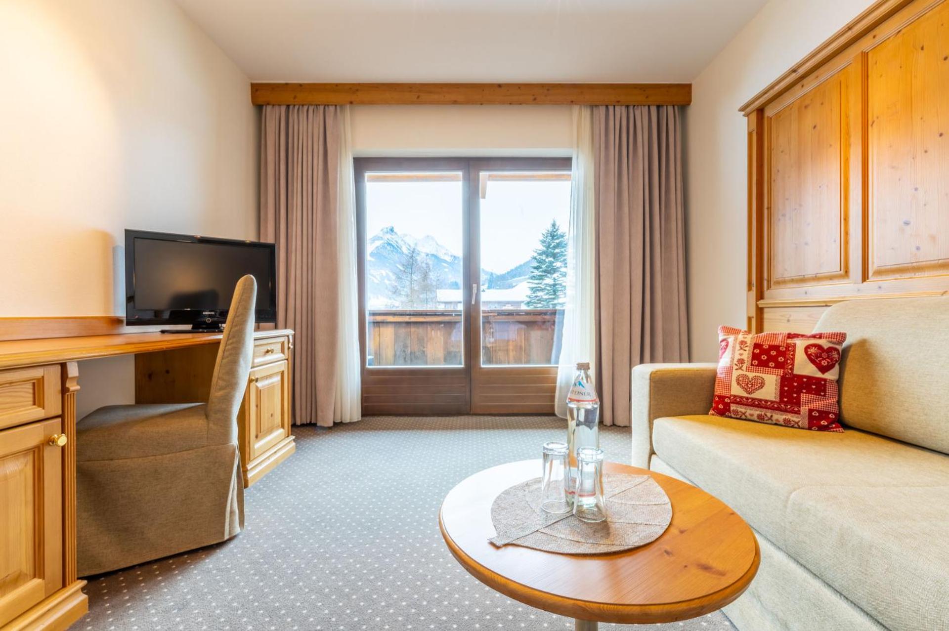 Photo of the whole room