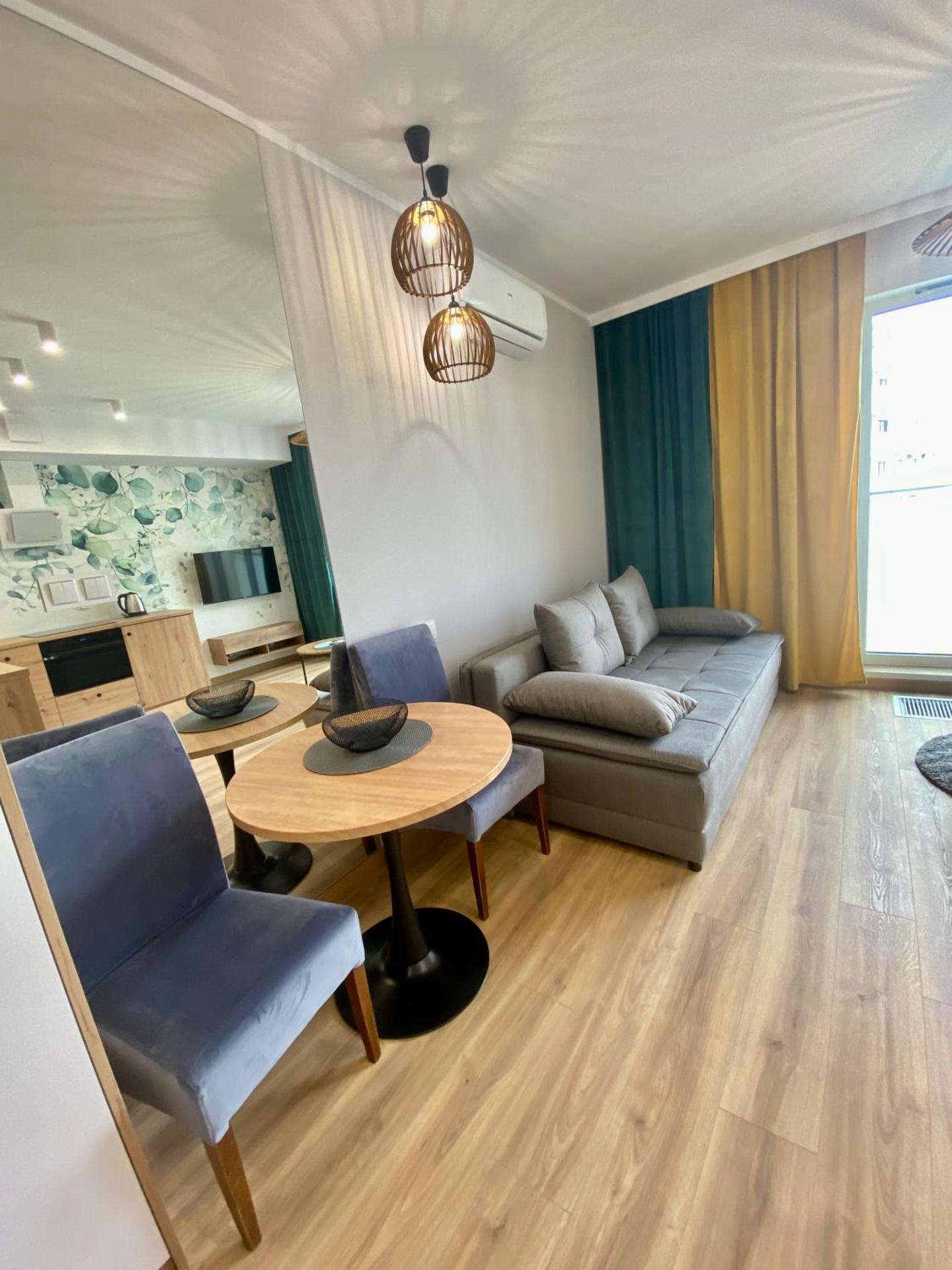 Studio with Sofa Bed