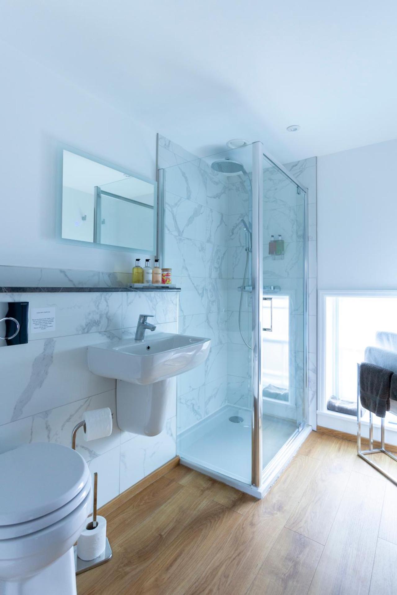 Apartment 6 at Number 8: City centre, 1 bedroom, sofa bed in lounge