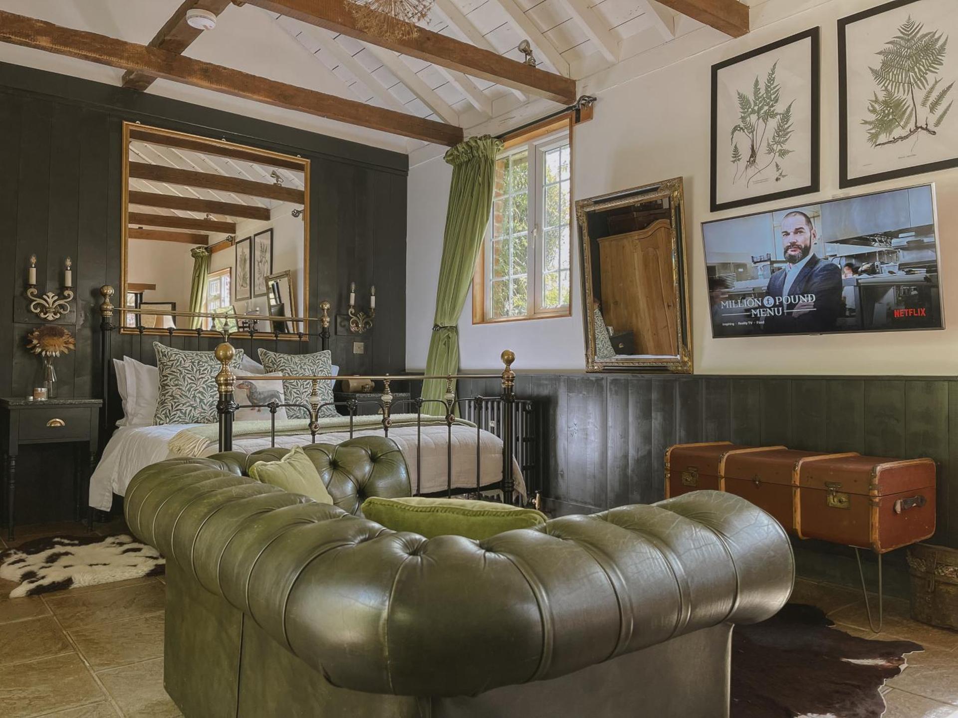 Photo of the whole room