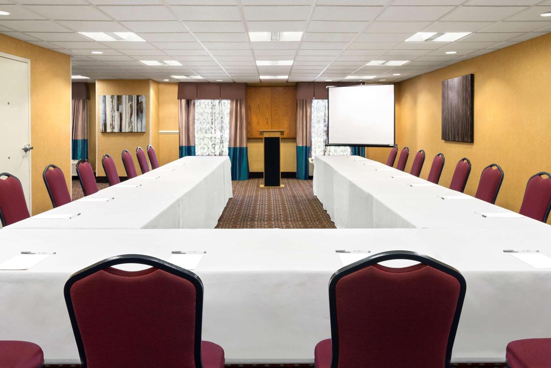 Meeting/conference room