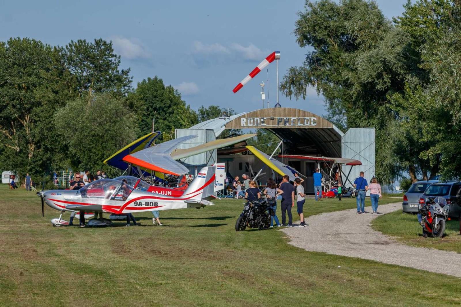 Apartmani CARPE DIEM