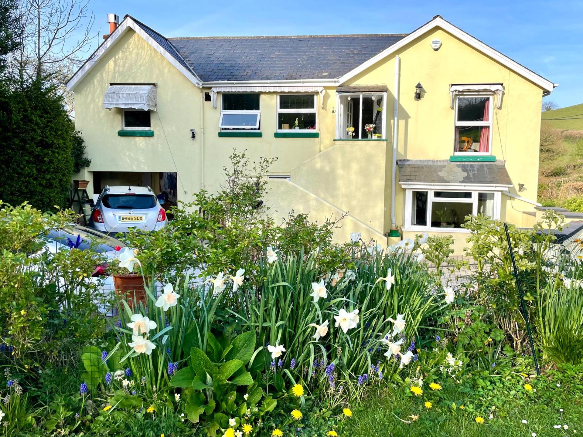 Charming Countryside Cottage Ground Floor Apartment in Combeinteignhead Devon