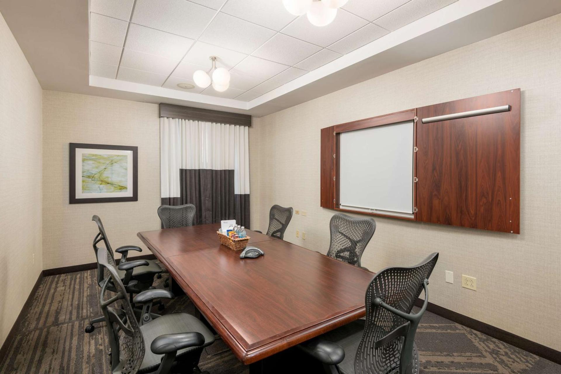 Meeting/conference room