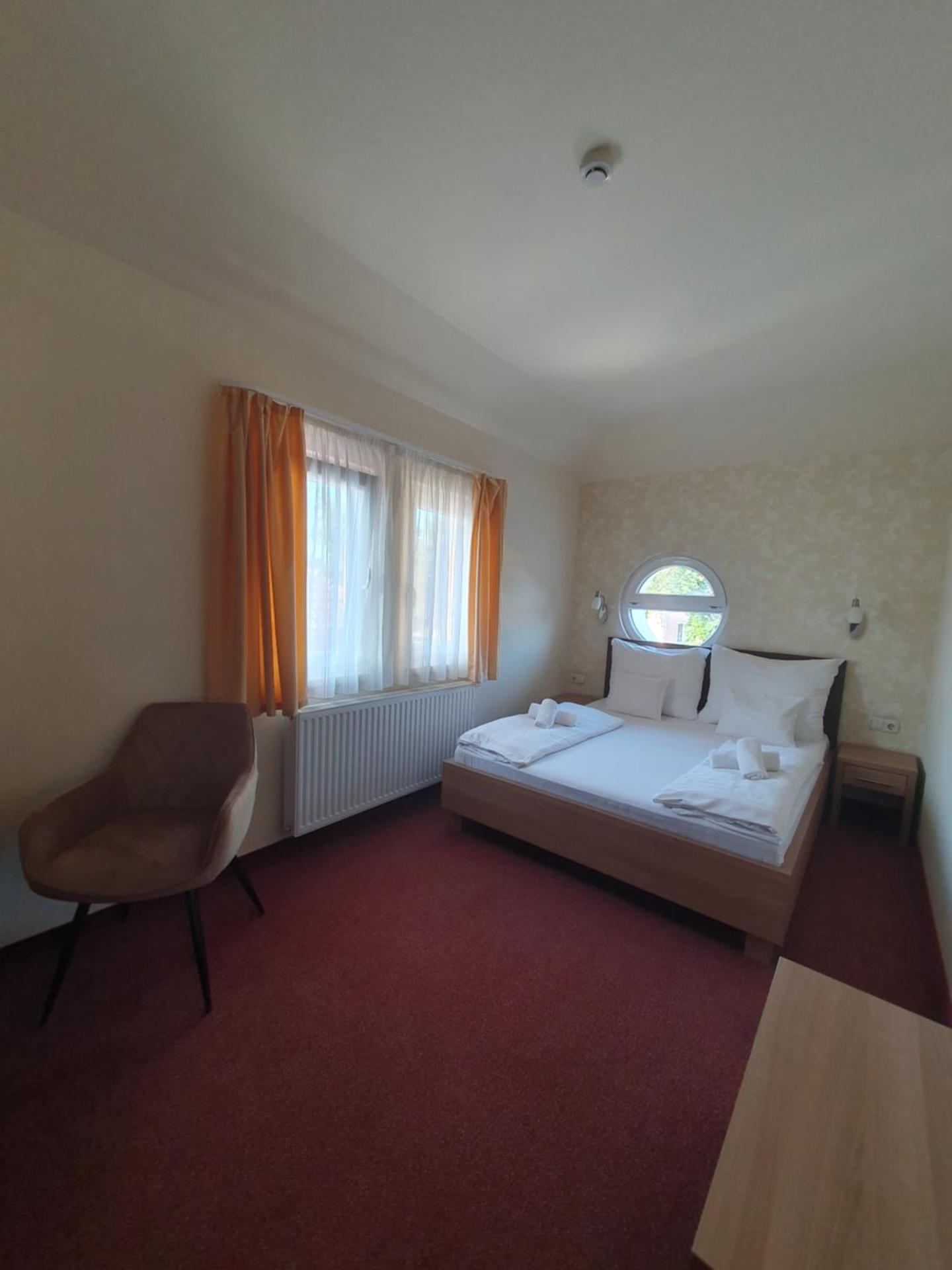 Corvina Hotel-Restaurant