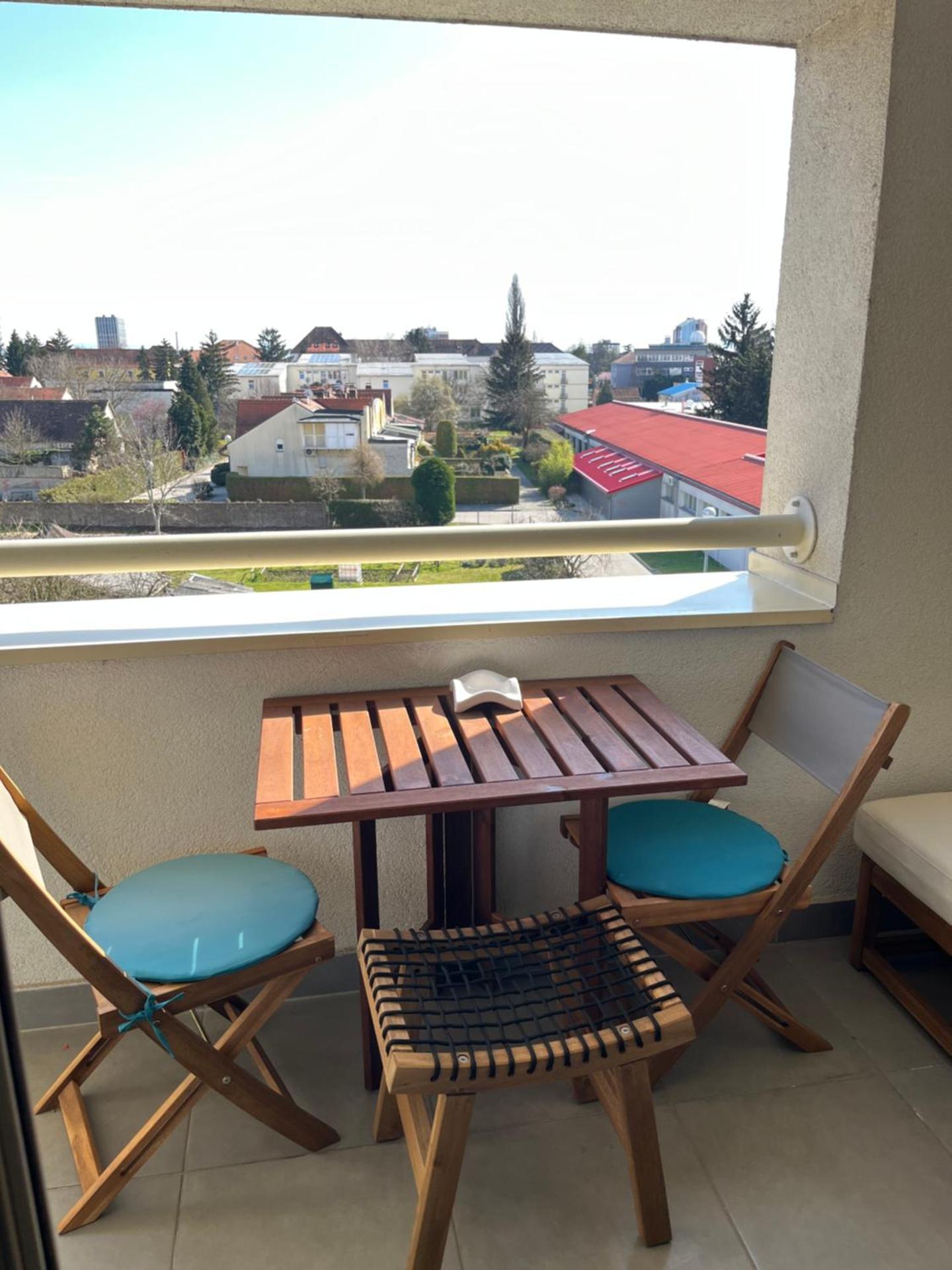 Luxury apartment LUNA for 6, sauna, center, ****