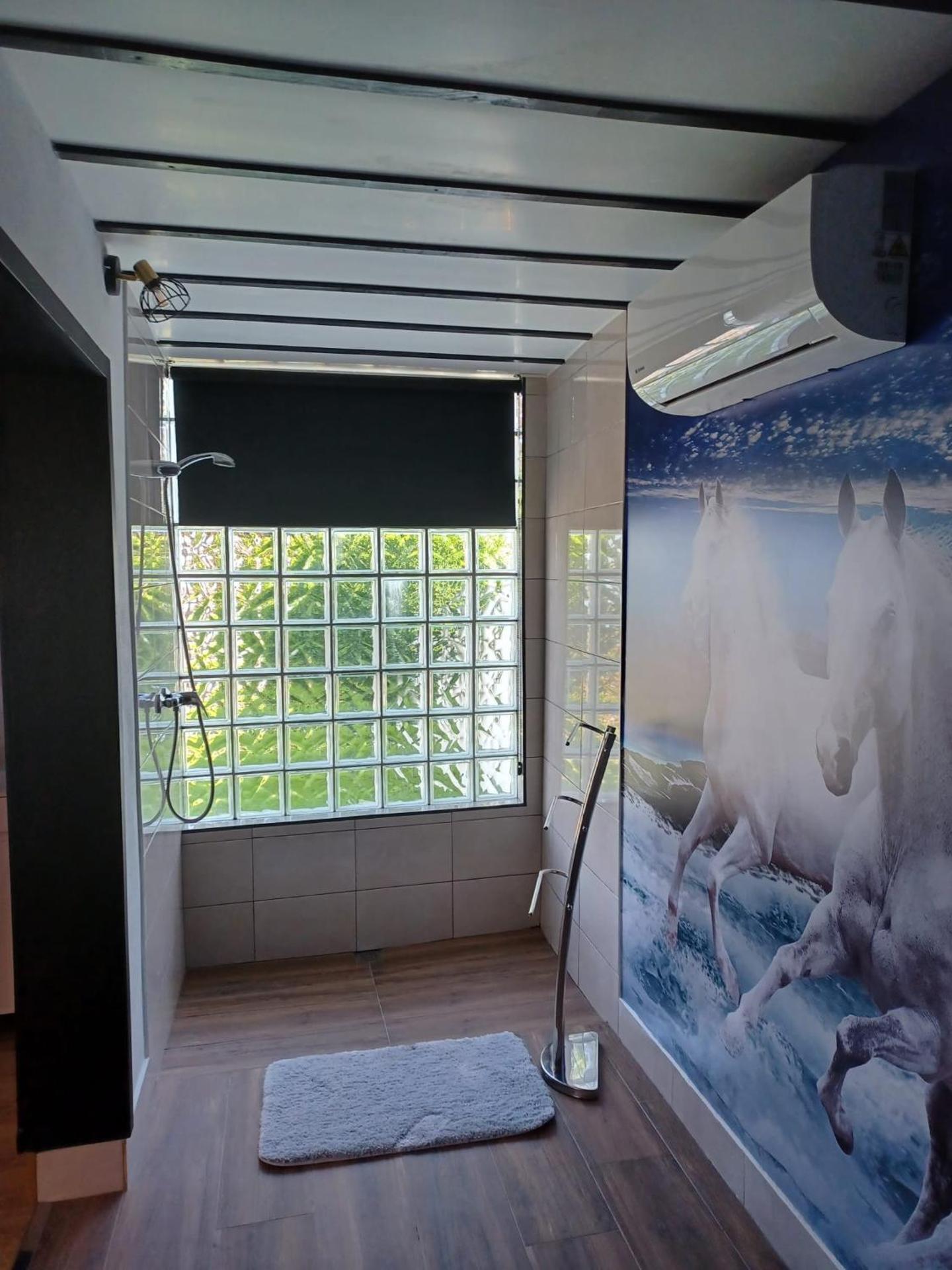 Leonchic - Guest House com Piscina de Água Salgada