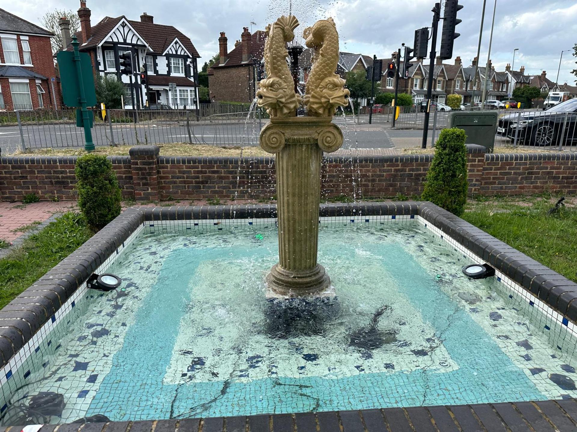 Acorn Lodge Hotel Gatwick & Parking